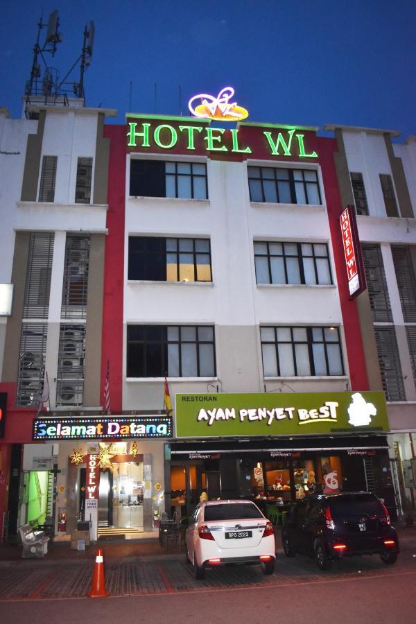 Wl Hotel Kampung Baharu Sungai Buluh Екстериор снимка